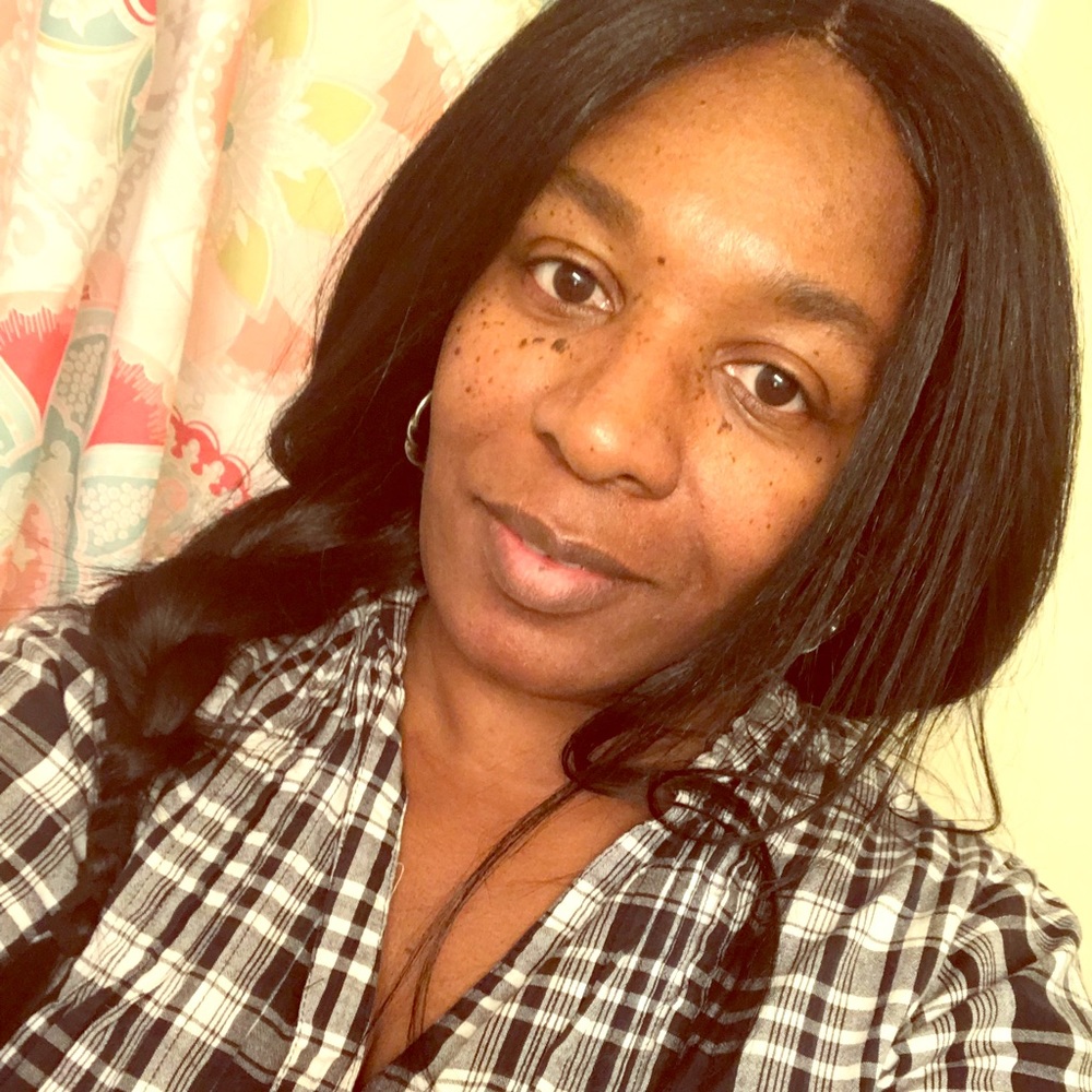 Meet your Posher, Sandtonya